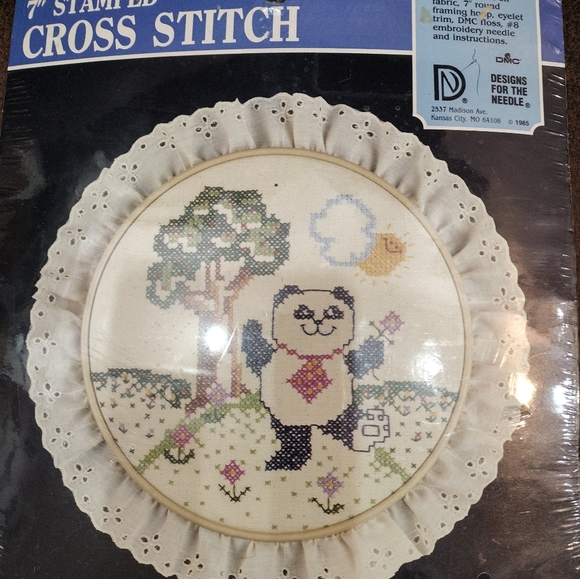 DESIGNS FOR THE NEEDLE STAMPED Cross Stitch Kit 7" HOOP FRIENDS Panda Bear #3701 - Picture 2 of 11